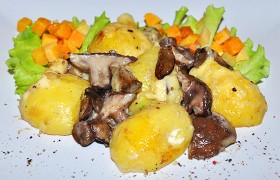 Запеченный картофель с грибами и сыром