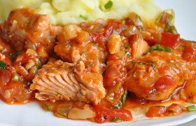 Рыба в томатно-миндальном соусе