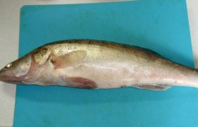 Рыба, запеченная под соусом Песто - фото №2
