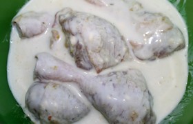 Запеченные куриные окорочка: вкусный ужин - фото №2