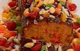 Праздничный кекс с сухофруктами