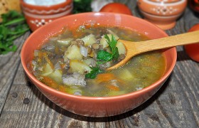 Картофельный суп с чечевицей без мяса