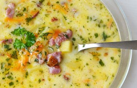 Рецепт сырного супа с копченой колбасой и сырного супа с колбасой — 6 простых и сытных рецептов на ужин