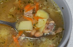 Фасолевый суп с говядиной